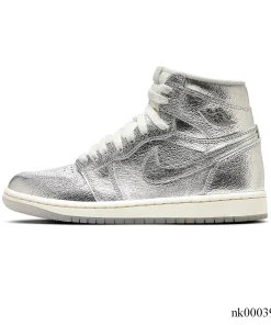 Alternative view of AJ 1 Retro High Chrome Shoes Sneakers - nk0003973