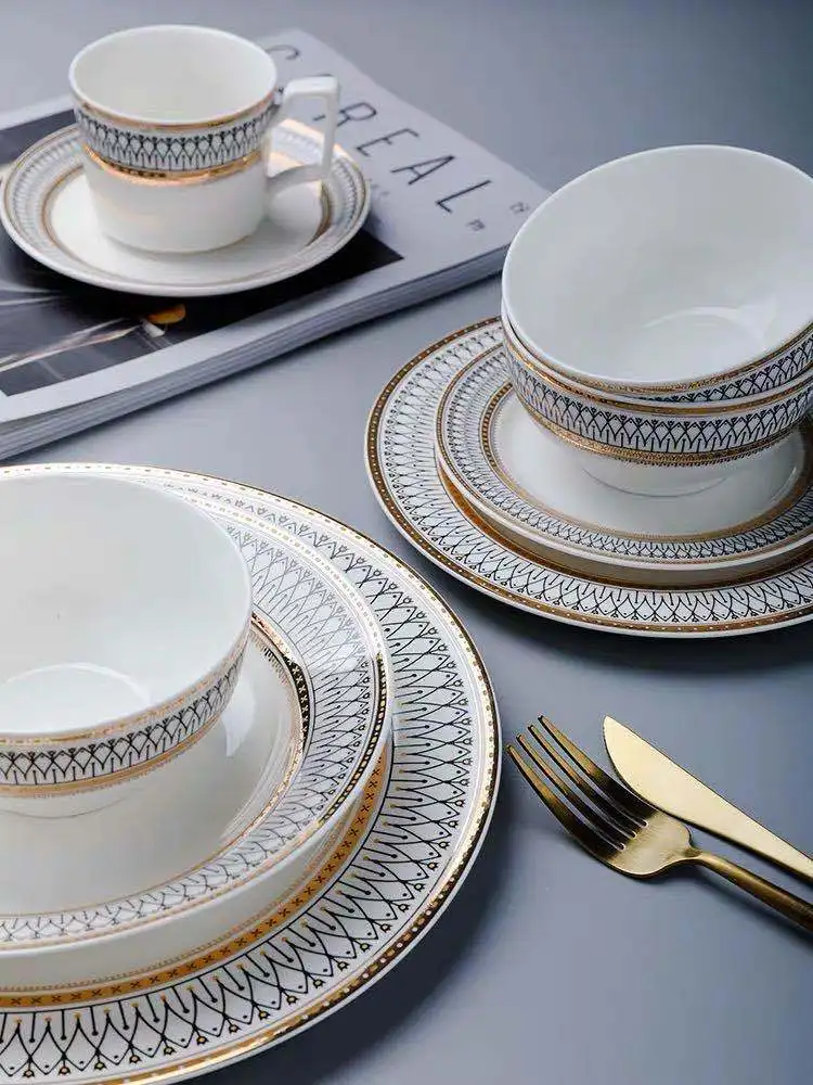 Nordic Dinnerware Set for Party - Image 2