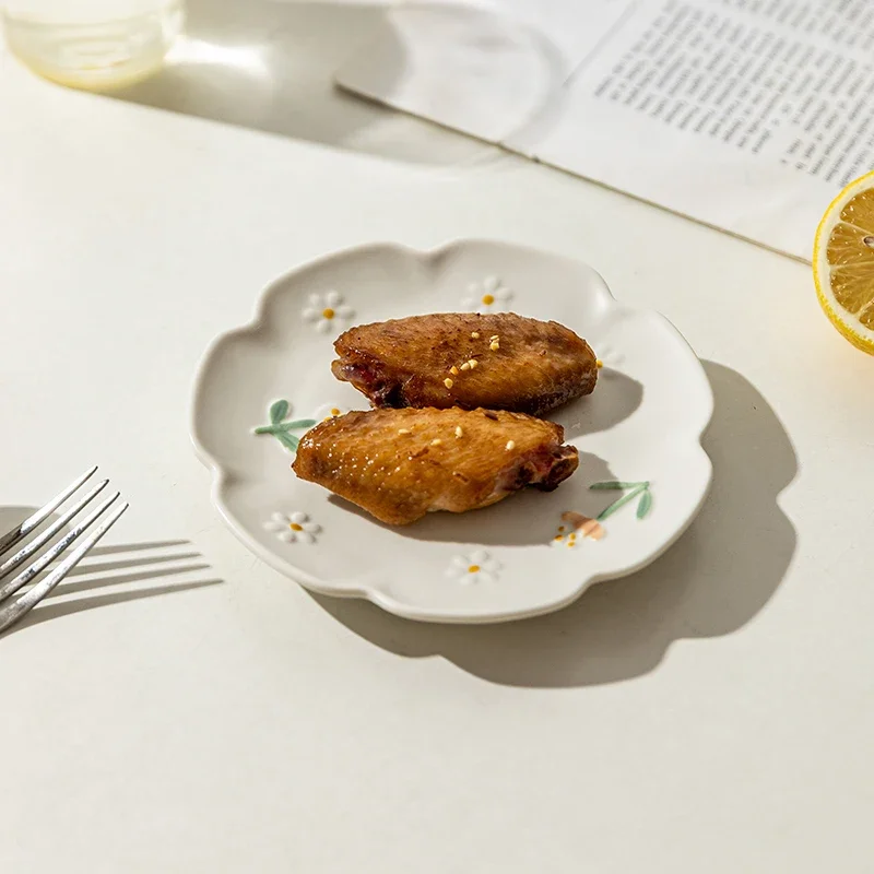 Chic Daisy Design Ceramic Plate - Home Tea Time Dessert Plate - Image 3