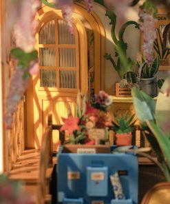 Alternative view of Garden House Book Nook Kit