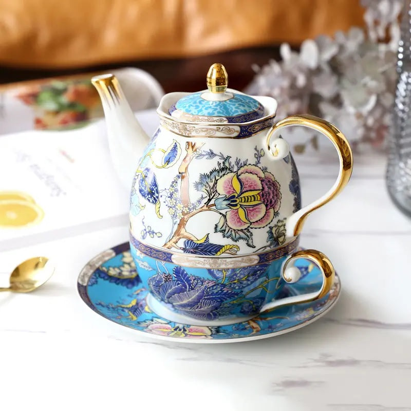 Elegantly Designed Ceramic Tea Set - Image 6